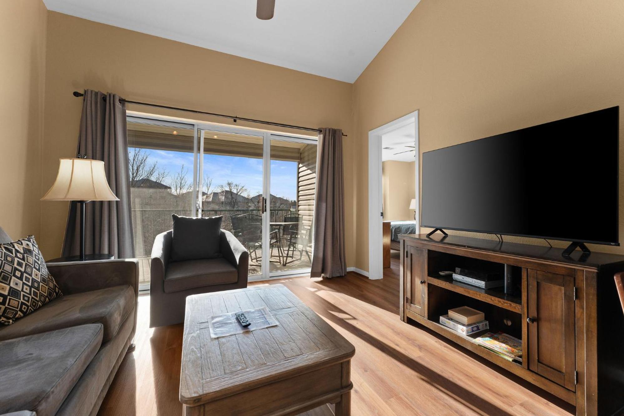 Cozy Top Floor 2Br Condo With View And Amenities!! Point Lookout Kültér fotó