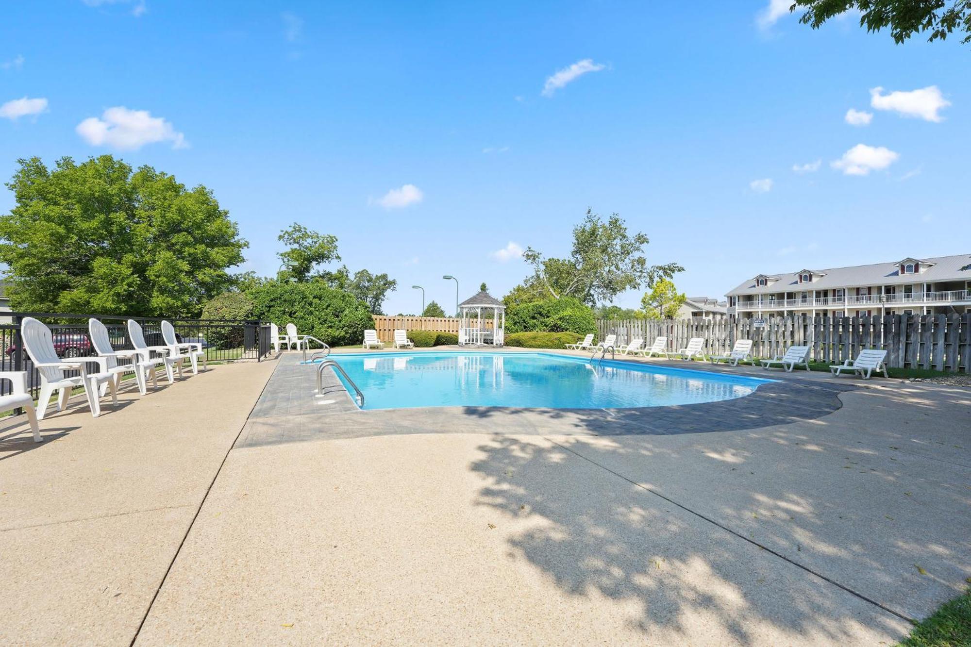 Cozy Top Floor 2Br Condo With View And Amenities!! Point Lookout Kültér fotó