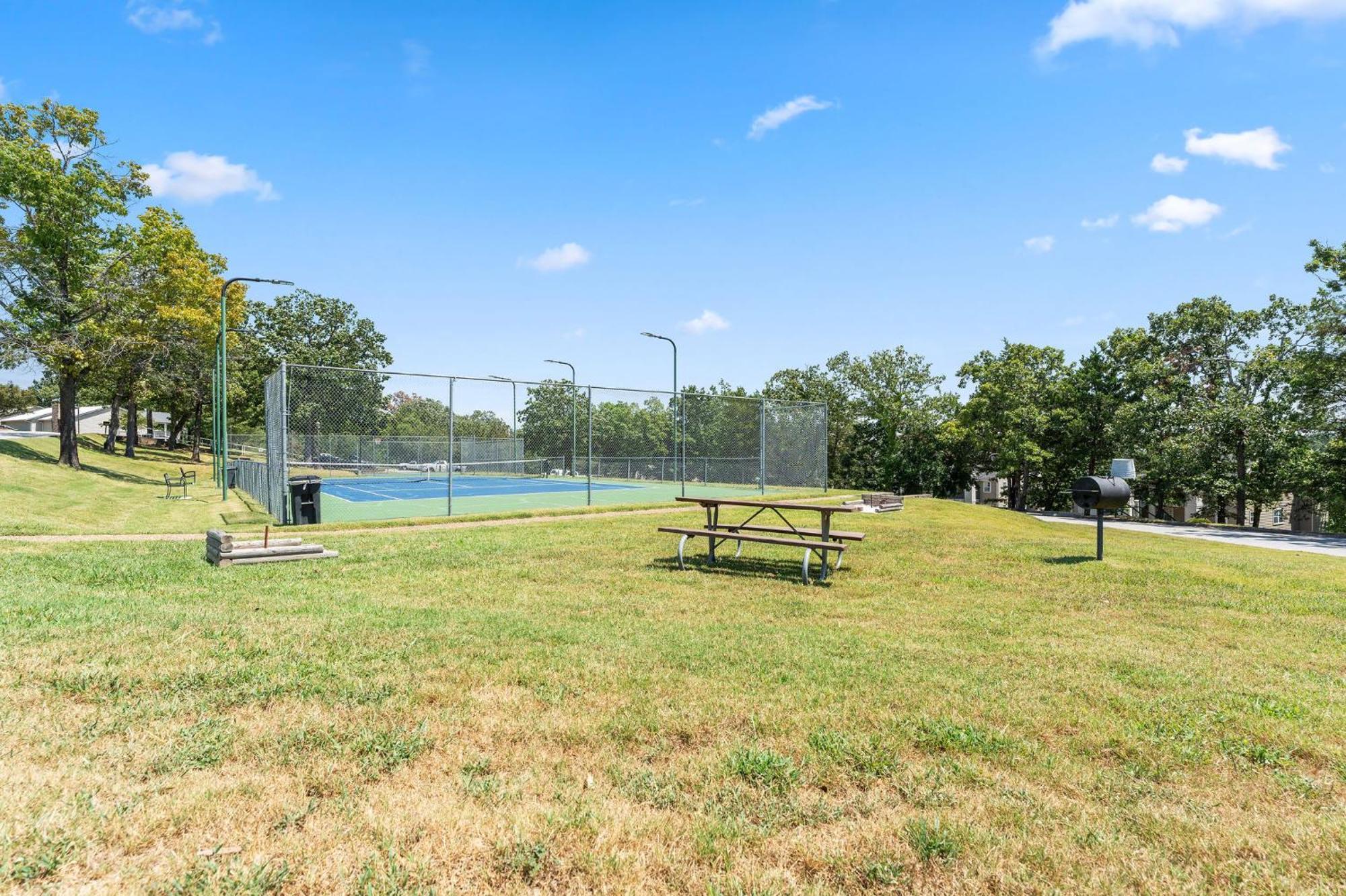 Cozy Top Floor 2Br Condo With View And Amenities!! Point Lookout Kültér fotó